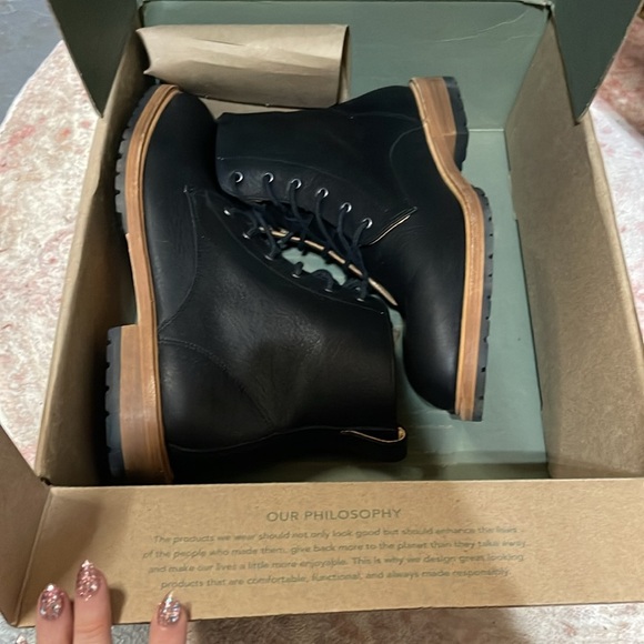 Nisolo Men’s All-Weather Leather Black Boot Size 8.5 New in Box - Picture 4 of 5